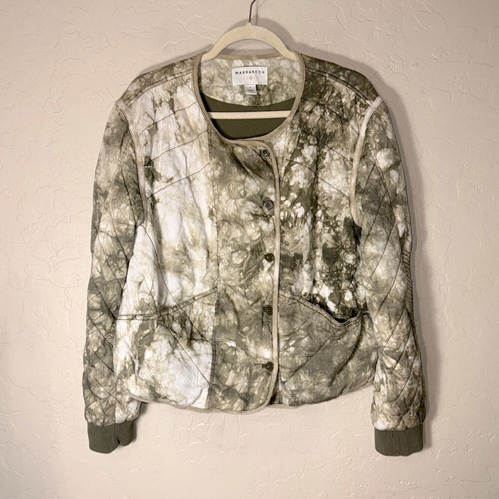 Anthropologie Marrakech green quilted tie dye bomber jacket size medium.
